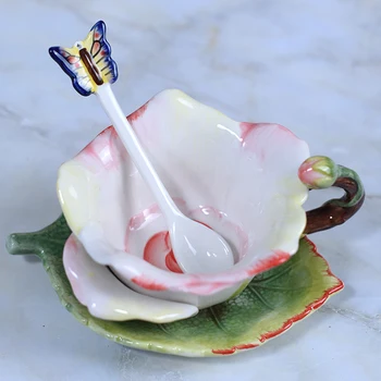 Rozā roze kausa keramikas kauss Radošo Teacup Iestatiet Kafijas Tasi Zāļu Tējas Komplekts Cute Kāzu Kausa Šķīvītis Karoti Kombinācija