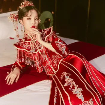 Bordo Fāzēm Pušķis Izsmalcinātu Izšuvumu Kāzu Kleitu Elegants Mandarīnu Apkakli Sievietēm, Vīriešiem Laulības Cheongsam