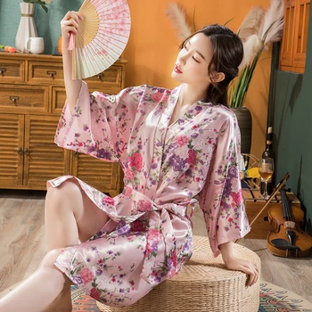 Jauns Japāņu Stila Kimono Pidžamas Dāmām Vasaras Satīna Ziedu Drukas Plānas Cilpu Yukata Modes Mīksto Sexy V-Neck Slim Halāti